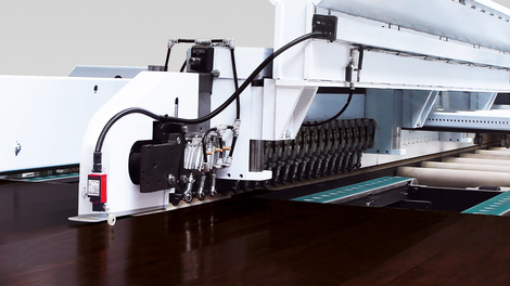Multi rip saw SAWTEQ M-700: Maximum precision for throughfeed cutting